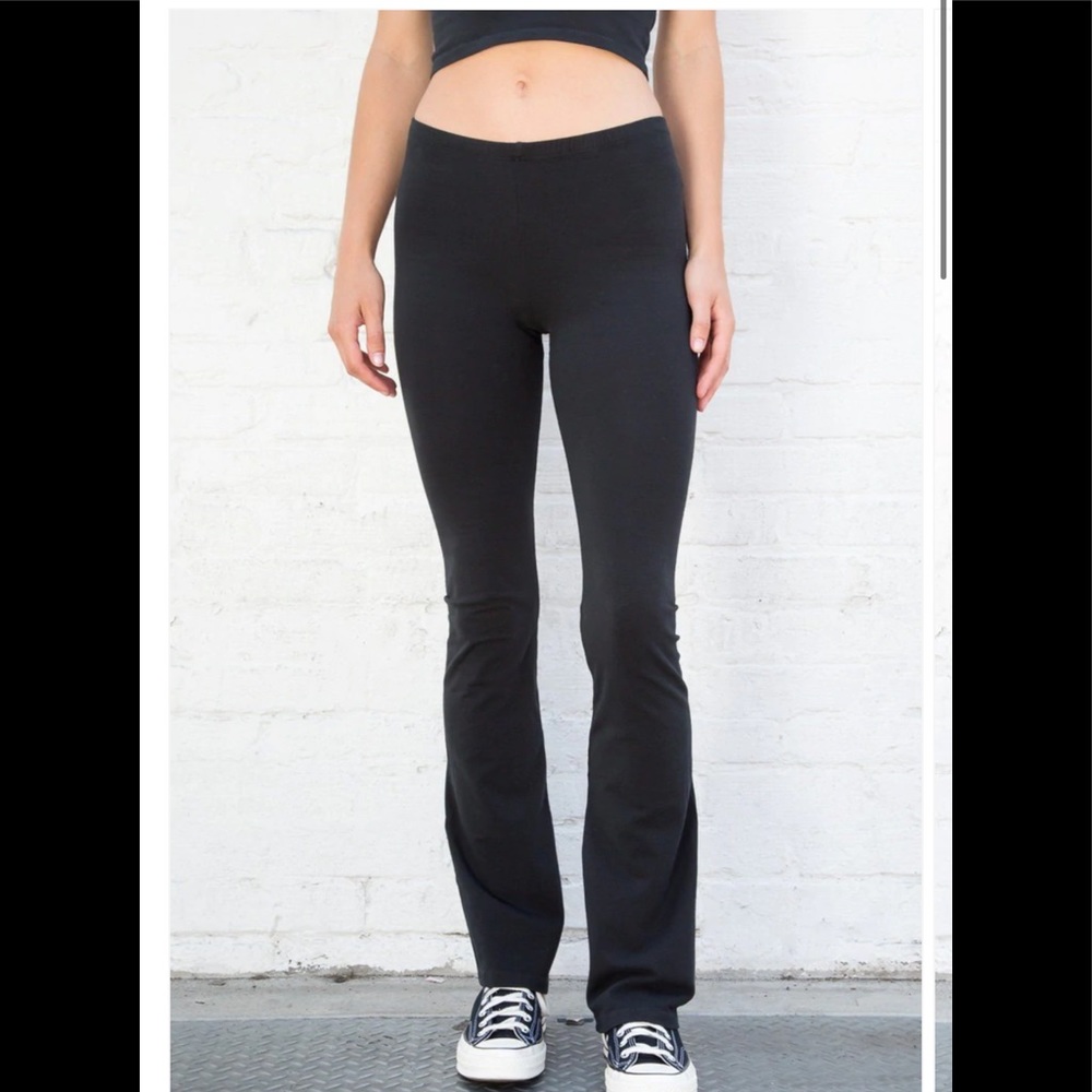 Brandy Melville - Black Jersey Stretch Yoga Pants